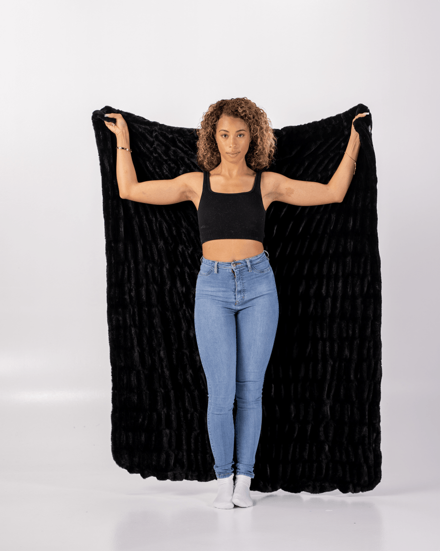 Caviar Cloud Throw - Keiki Co.