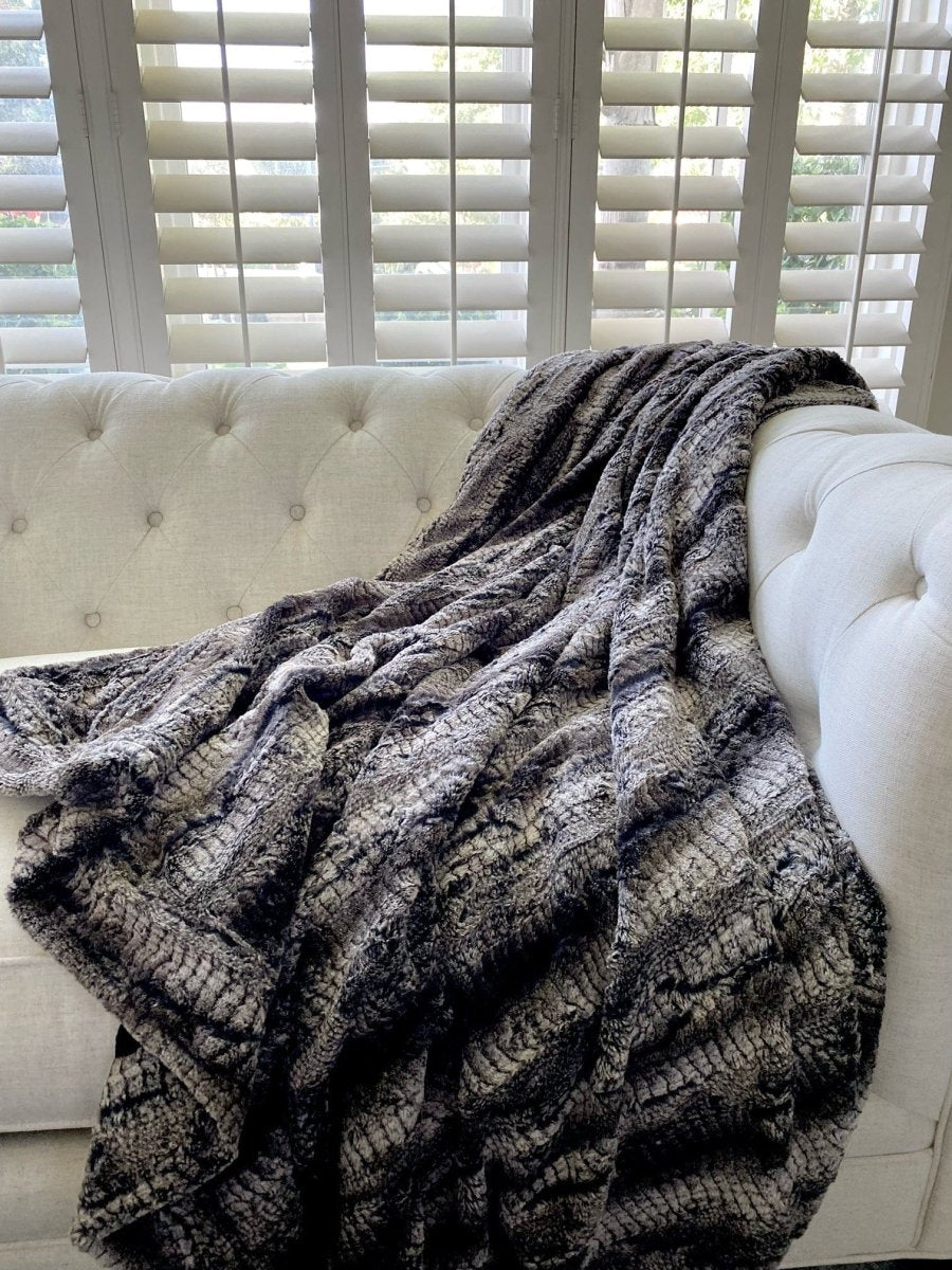 Black Birch Throw - Keiki Co.