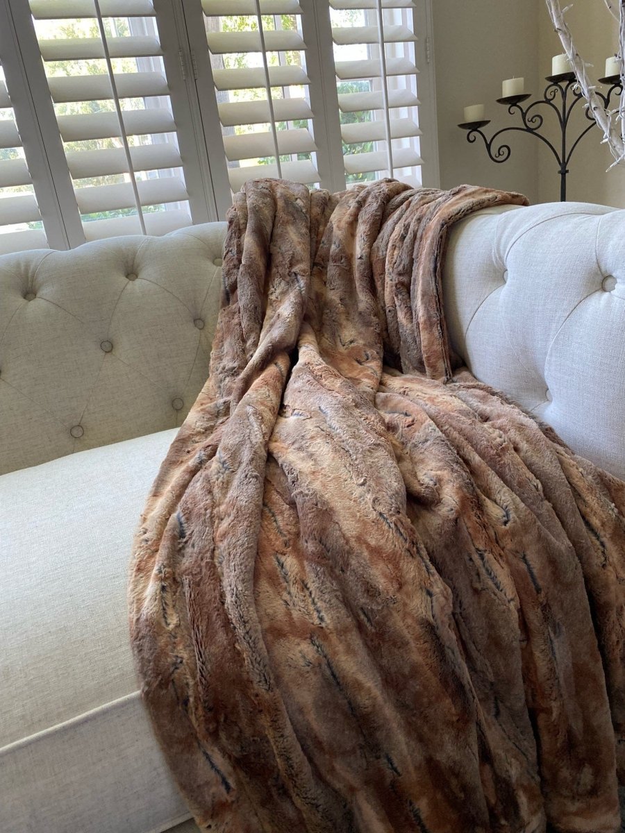 Red Wolf Throw - Keiki Co.