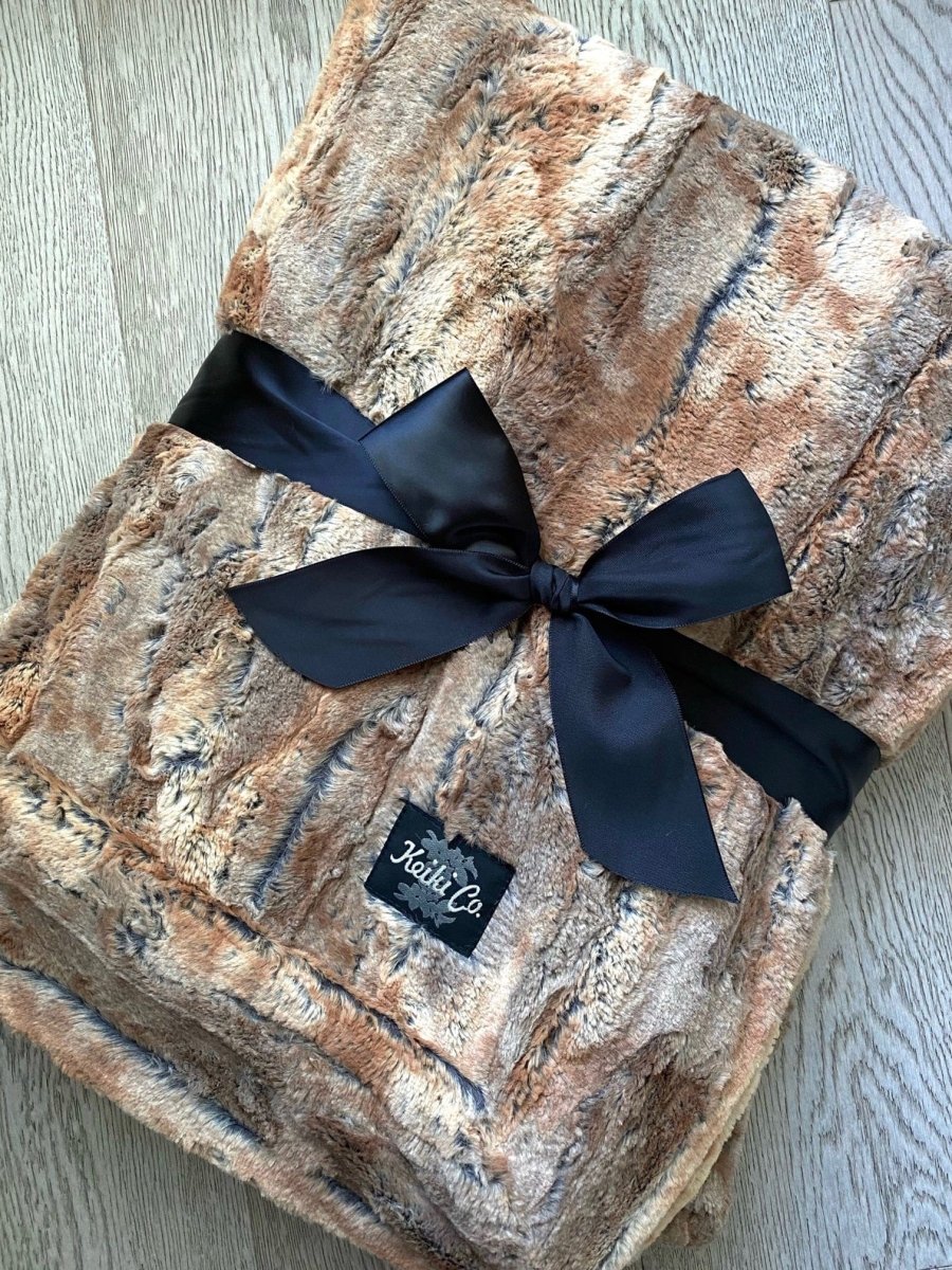 Red Wolf Throw - Keiki Co.